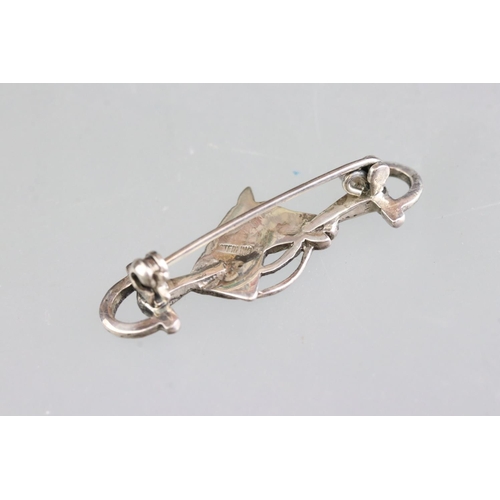 253 - Silver horse and bit brooch