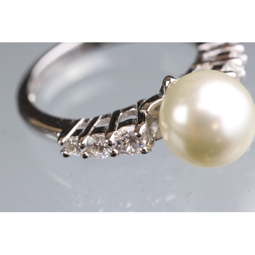 277 - Silver, CZ & central freshwater pearl dress ring