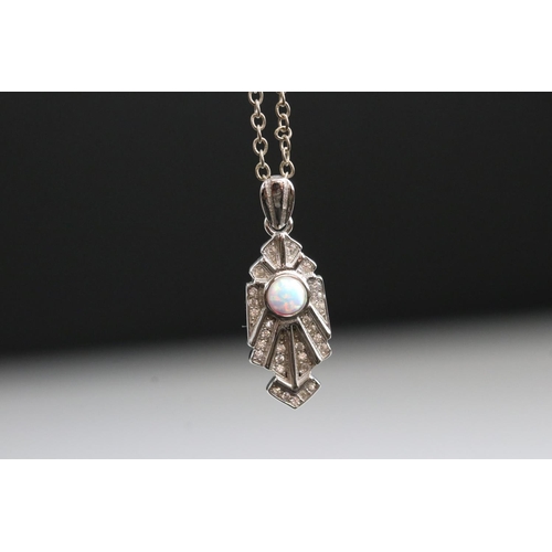 280 - Silver Art Deco style pendant necklace