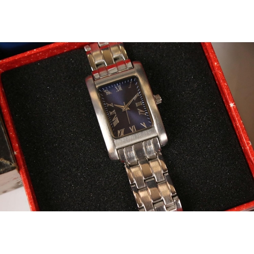 324 - A mixed collection of gents and ladies wristwatches to include Rotary and Sekonda examples.