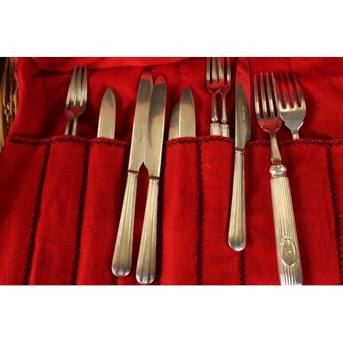 325 - A collection of mainly silver plated cutlery to include fish knives, butter knives...etc..together w... 