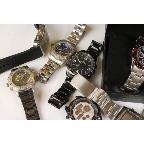 326 - Collection of gents watches, to include LCD & chronograph