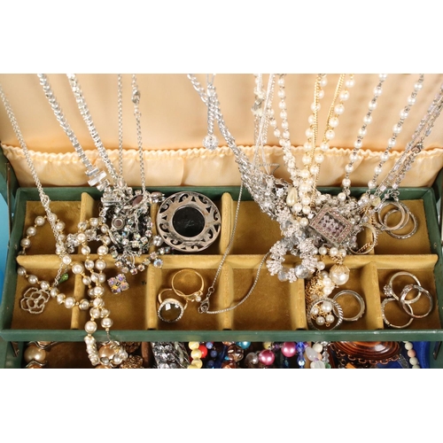 337 - A large collection of mainly vintage costume jewellery to include rings, earrings, necklaces and bra... 