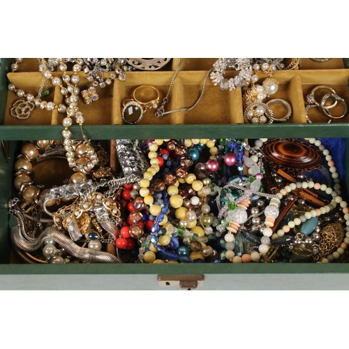 337 - A large collection of mainly vintage costume jewellery to include rings, earrings, necklaces and bra... 