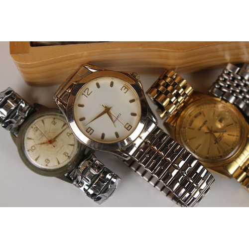 367 - A small collection of vintage ladies and gents wristwatches together with a small quantity of contem... 