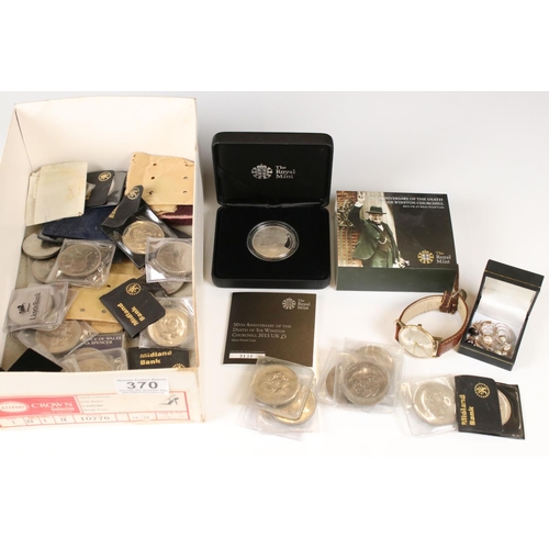 370 - A collection of British commemorative crown coins together with a 2015 Sir Winston Churchill silver ... 