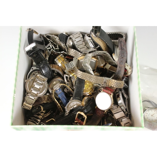 371 - A large collection of vintage and contemporary ladies and gents wristwatches.