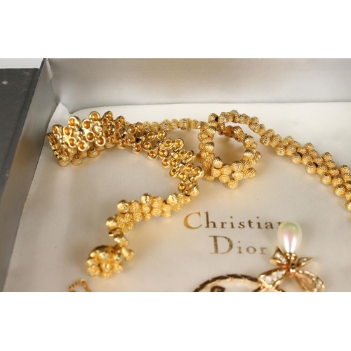 374 - Collection of gilt jewellery, to include Christian Dior bijoux necklace etc