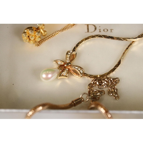 374 - Collection of gilt jewellery, to include Christian Dior bijoux necklace etc