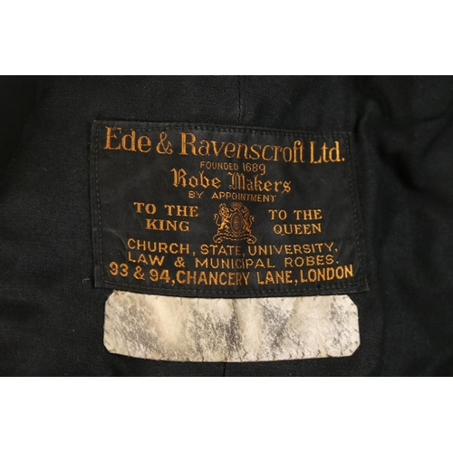 478 - Early 20th century Ede & Ravenscroft Ltd Academics Outfit comprising a Mortar Board, size 6 7/8 and ... 