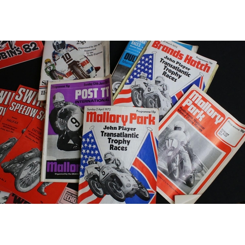 487 - Speedway and Motor Cycle Racing - Quantity of Swindon Speedway Programmes dating around 1980's  plus... 