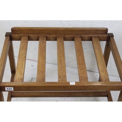 634 - Early 20th century walnut luggage rack, 68cm wide x 55cm high