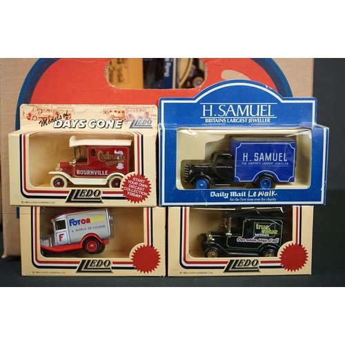 1106 - 160 Boxed Lledo diecast models to include Days Gone and promotional models (diecast ex, boxes gd) (2... 