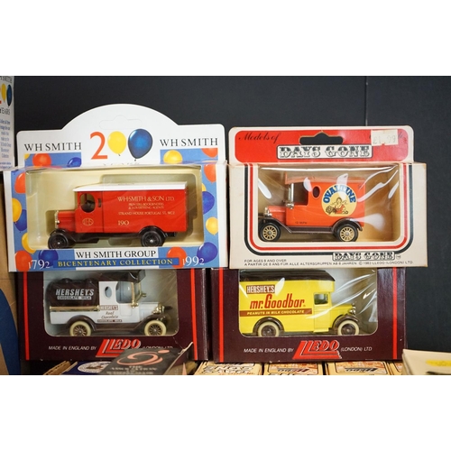 1106 - 160 Boxed Lledo diecast models to include Days Gone and promotional models (diecast ex, boxes gd) (2... 