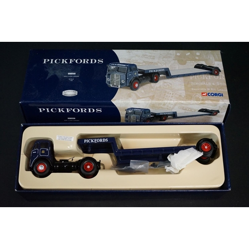 1109 - Eight boxed Corgi Pickfords diecast models to include 17904, CC10202, CC11401, 16702, 30501, 16704, ... 