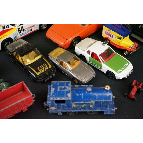 1114 - Quantity of boxed & unboxed diecast models to include 4 x Corgi Porsche 924 (321 x 2, 430 & 303), Ma... 