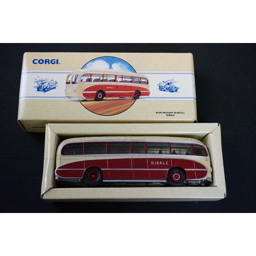 1130 - 21 Boxed Corgi Classics diecast models to include 7 x Classic Commercials from Corgi (97199 ltd edn,... 