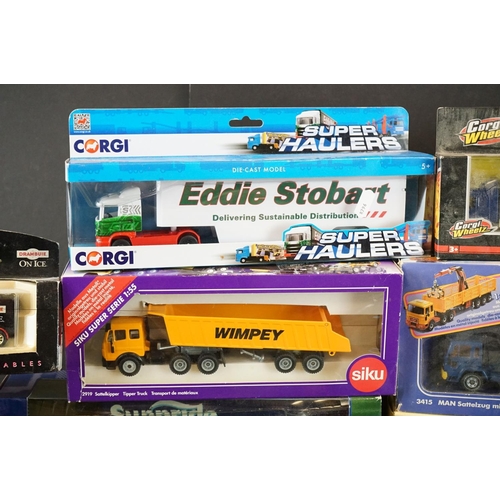 1153 - 24 Boxed diecast models, mainly Corgi examples to include Corgi ltd edn 52103 Mack CF Aerial Ladder,... 