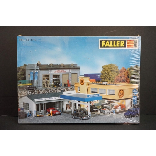 237 - 10 Boxed Faller HO gauge plastic model kits to include 5 x sealed examples, includes 190175, 120251,... 