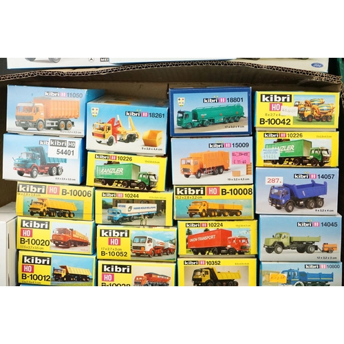 240 - Collection of raound 70 boxed Kibri HO gauge plastic model kits, all various lorries & commercia veh... 