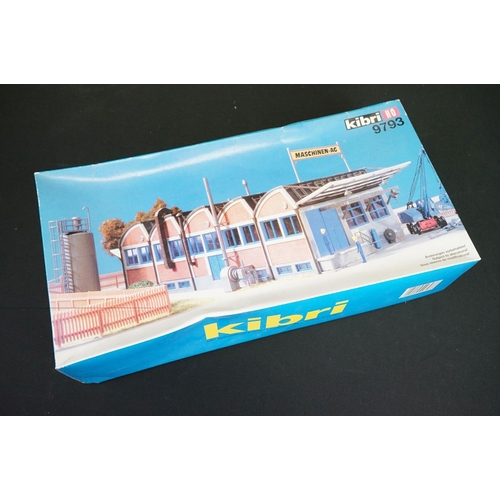 242 - 36 Boxed HO gauge plastic model kits and sets to include Kibri, Heljan, Ratio, Vollmer, Roco, Piko e... 