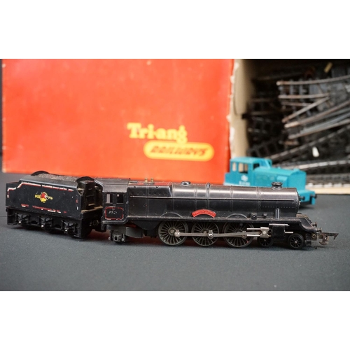 248 - Quantity of OO gauge model railway to include Hornby R759 Lord Westwood locomotive, Triang Princess ... 