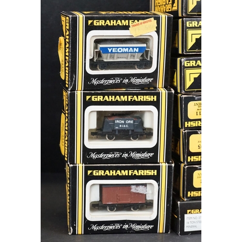 273 - 22 Boxed N gauge items of rolling stock to include Graham Farish, Wrenn, Peco wagon kits and Dapol, ... 