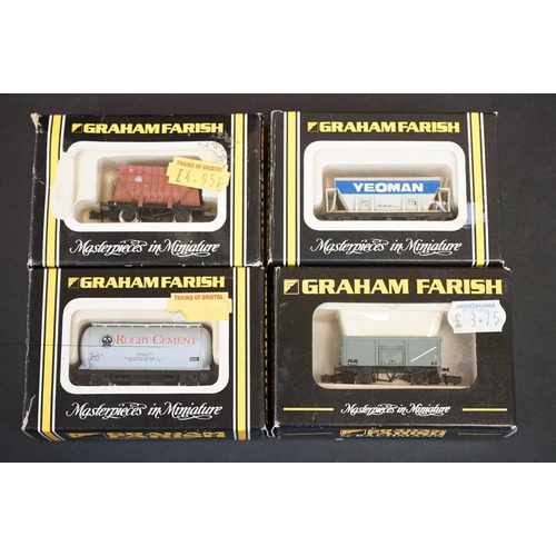 273 - 22 Boxed N gauge items of rolling stock to include Graham Farish, Wrenn, Peco wagon kits and Dapol, ... 