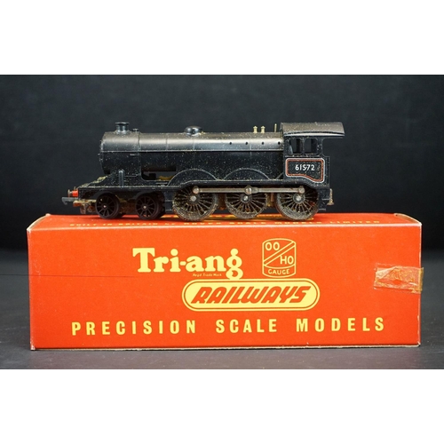 289 - Five boxed OO gauge locomoitves to include 4 x Triang (R157 Diesel Railcar, R150 4-6-0 Class B12, R2... 