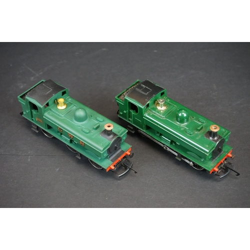 299 - Three boxed Hornby OO gauge locomotives to include R154 SR Loco Sir Dinadan, R084 BR Class 29 Diesel... 