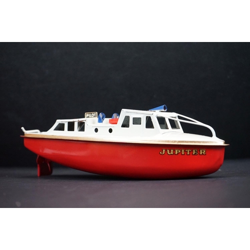 333 - Boxed Sutcliffe Model Clockwork Jupiter Ocean Pilot Cruiser tinplate model in red & white, complete ... 