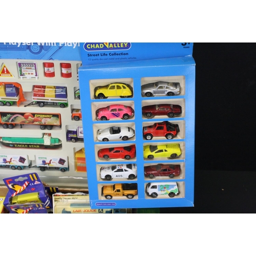 1283 - Around 80 boxed/carded diecast models & multi sets to include Siku, Matchbox Convoy, Chad Valley, Sc... 