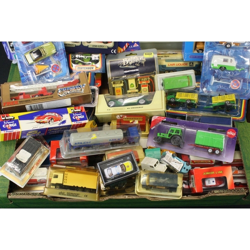 1283 - Around 80 boxed/carded diecast models & multi sets to include Siku, Matchbox Convoy, Chad Valley, Sc... 