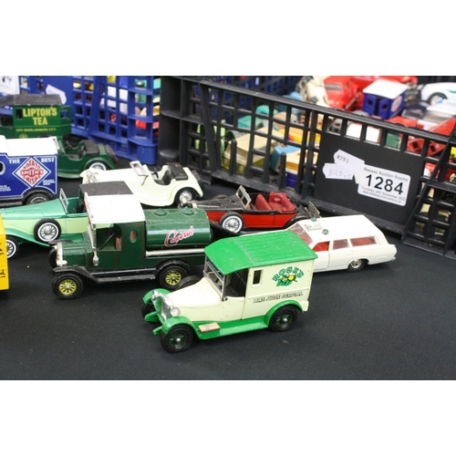 1284 - Around 120 diecast models, to include mid 20th C examples, featuring Lledo, Matchbox, Oxford Diecast... 