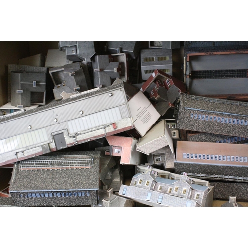 252 - Quantity of N gauge model railway accessories to include card trackside buildings, Graham Farish Sce... 