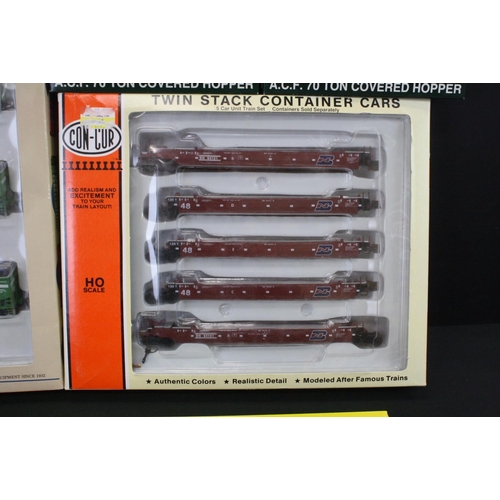 253 - Seven boxed HO gauge accessories to include 3 x Kato 3 Car Kits (38-0110 Rio Grande, 38-0103 St Loui... 