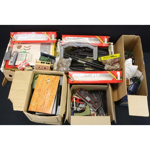 255 - Quantity of OO gauge model railway accessories to include trackside buildings, track, controller, fo... 