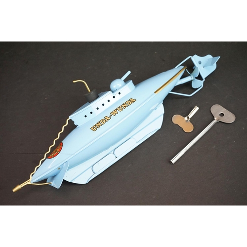 344 - Boxed Sutcliffe Model tinplate Unda Wunda clockwork diving submarine in pale blue, decals & paint ex... 