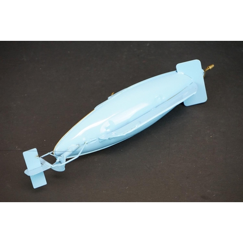 344 - Boxed Sutcliffe Model tinplate Unda Wunda clockwork diving submarine in pale blue, decals & paint ex... 