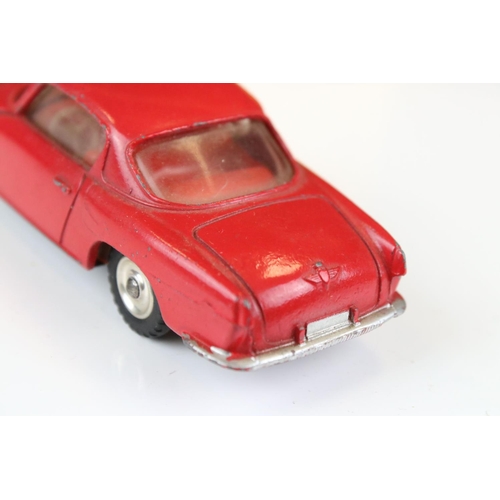 1333 - Two Boxed Dinky diecast models to include 24 M Volkswagen Karmann - Ghia (avec glaces) in red with b... 