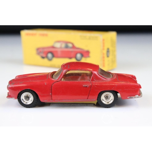 1333 - Two Boxed Dinky diecast models to include 24 M Volkswagen Karmann - Ghia (avec glaces) in red with b... 