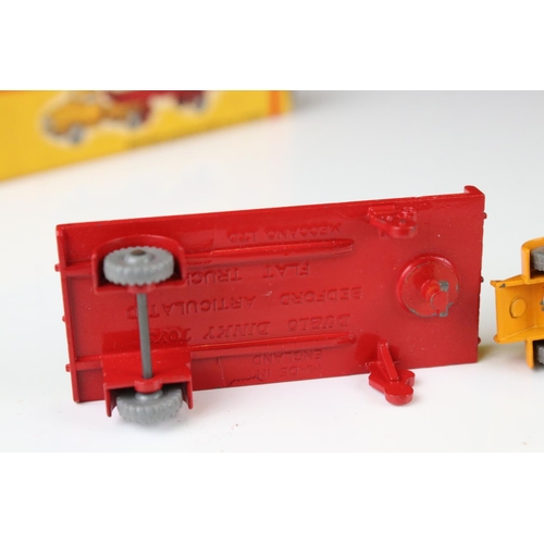 1337 - Two boxed Dinky Dublo diecast models to include 072 Bedford Articulated Flat Truck with yellow cab &... 