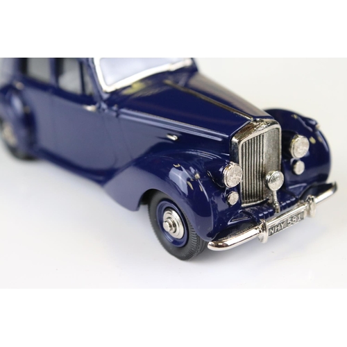 1341 - Boxed Lansdowne Models LDM 64a 1951 Bentley Mk VI 4 Door Saloon Midnight Blue IVO Peters model (ex)