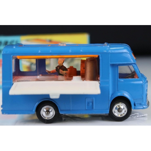 1352 - Boxed Corgi 471 Smith's Karrier Mobile Carrier with Joe's Diner decal, diecast showing a couple of p... 