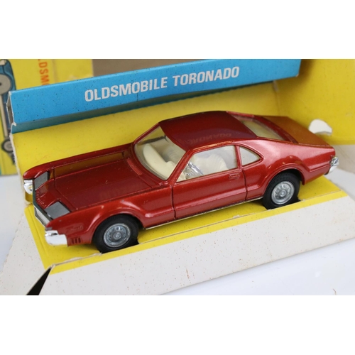 1357 - Two boxed Corgi diecast models to include 275 Rover 2000 TC in metallic green with brown interior an... 