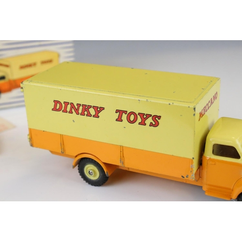 1360 - Boxed Dinky Supertoys 930 Bedford Pallet Jekta Van with Dinky Toys decals, decals excellent, diecast... 