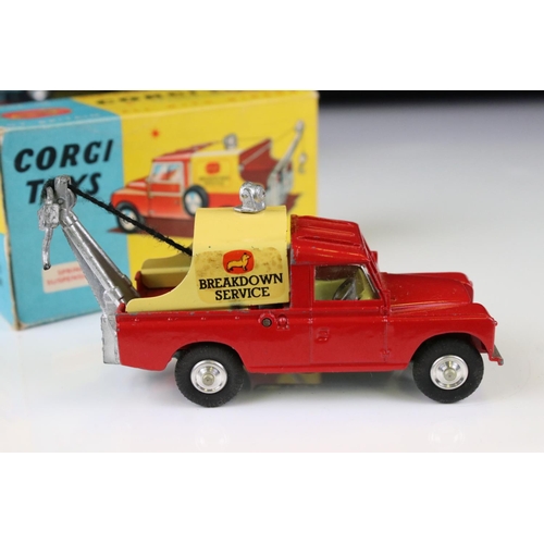 1370 - Three boxed Corgi diecast models to include 4175S Land Rover Breakdown Truck (diecast with paint chi... 