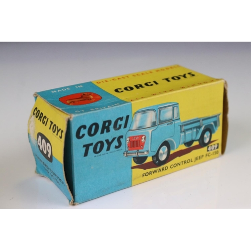 1370 - Three boxed Corgi diecast models to include 4175S Land Rover Breakdown Truck (diecast with paint chi... 