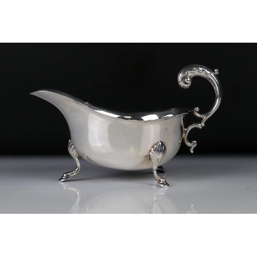 172 - Early 20th century Silver hallmarked Sauceboat in the George III manner, Birmingham 1936, S. Blacken... 