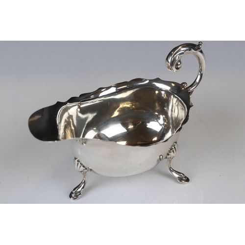 172 - Early 20th century Silver hallmarked Sauceboat in the George III manner, Birmingham 1936, S. Blacken... 